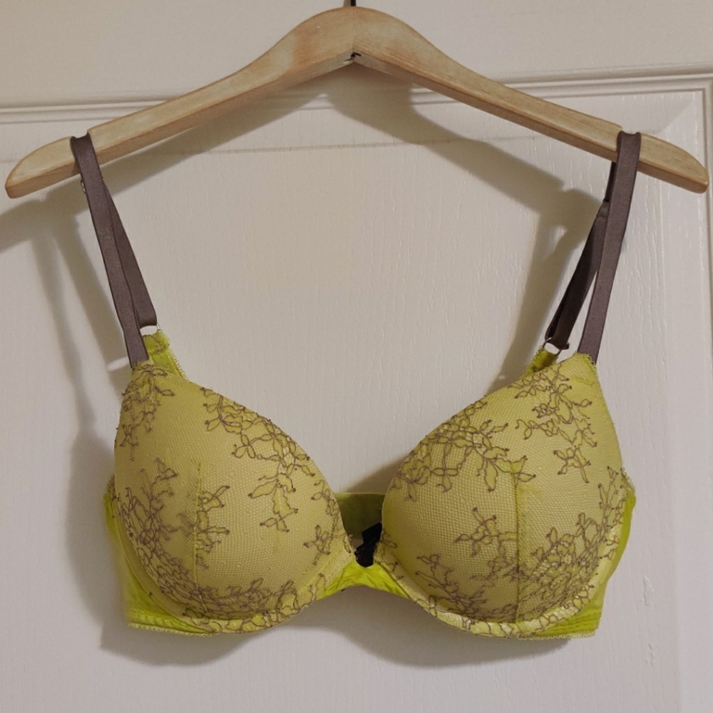 Victoria's Secret Very Sexy Push-up - Yellow Lace, 34D